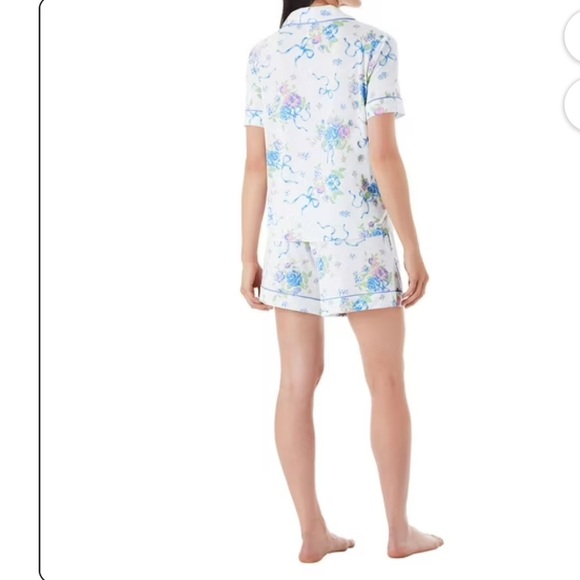 MEMBERSMARK Women’s Knit Short Sleeve Top & Shorts Viral Flowers & Bows - Picture 3 of 8